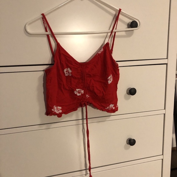 Red flower crop top - Picture 1 of 2